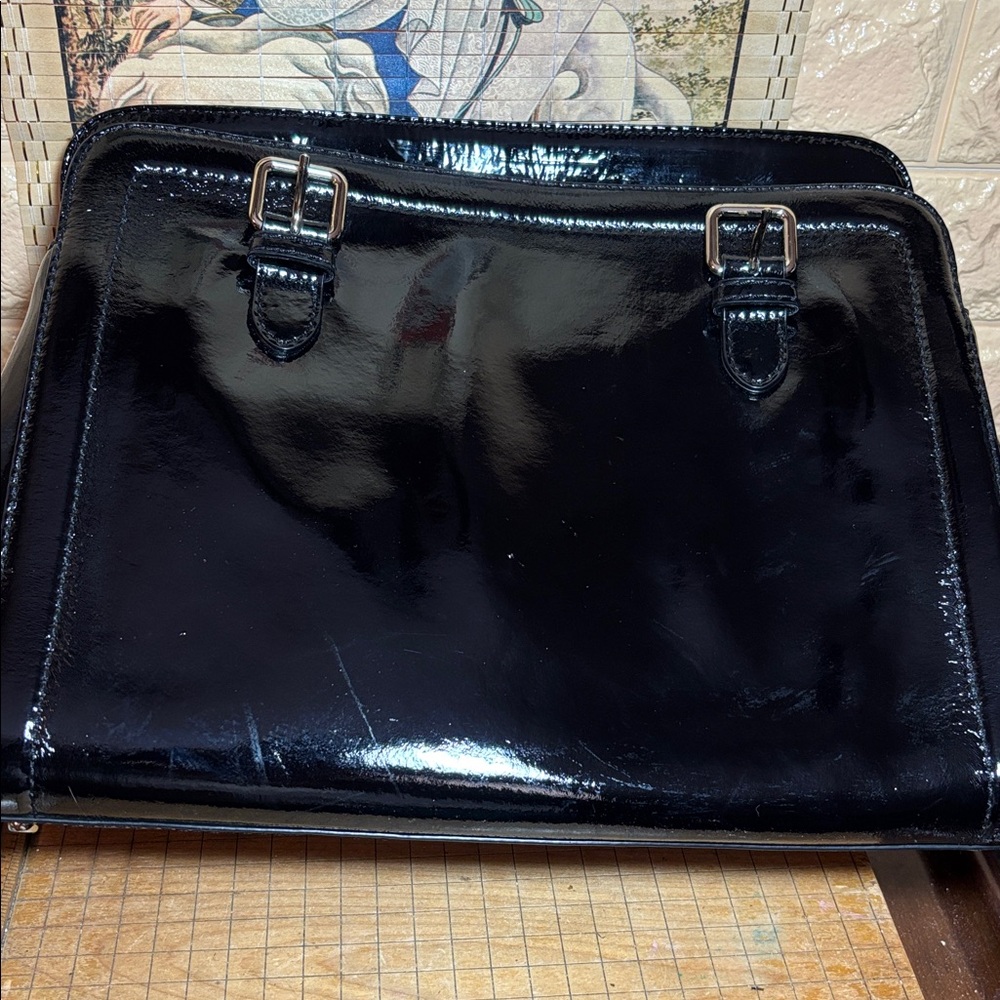 Kate Spade Black Shoulder Bag w Glossy Patent Finish and Branded Fabric Dust Bag - Picture 17 of 17